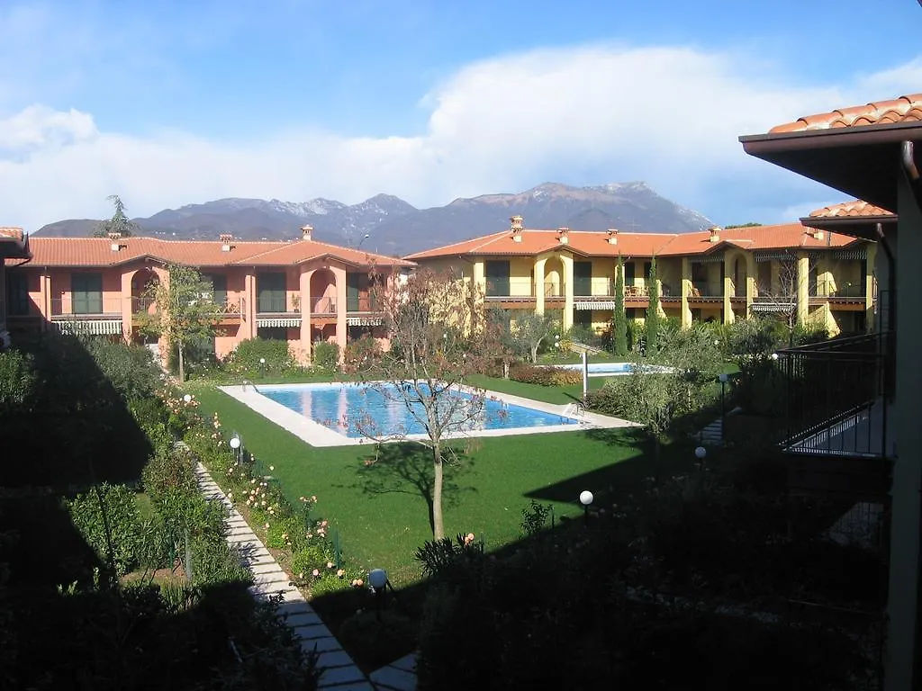 Casa Vacanze Serraglie Holiday home Raffa Italy
