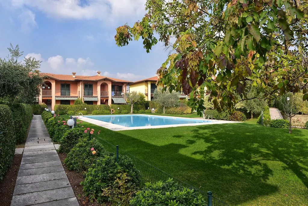 Casa Vacanze Serraglie Holiday home Raffa Italy