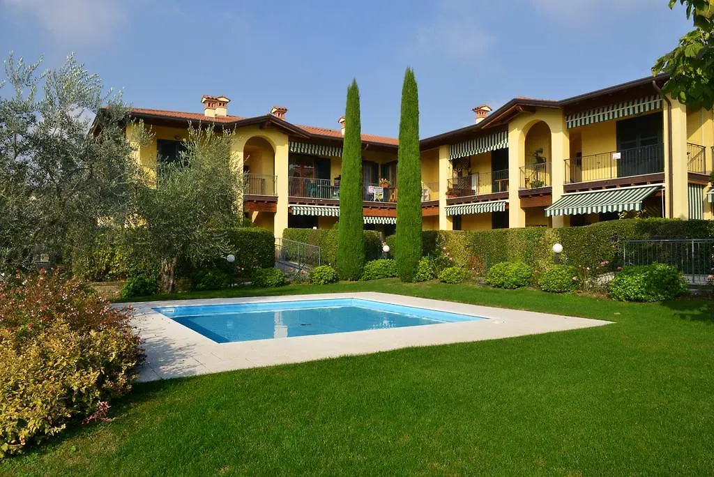Casa Vacanze Serraglie Raffa 0*,  Italien